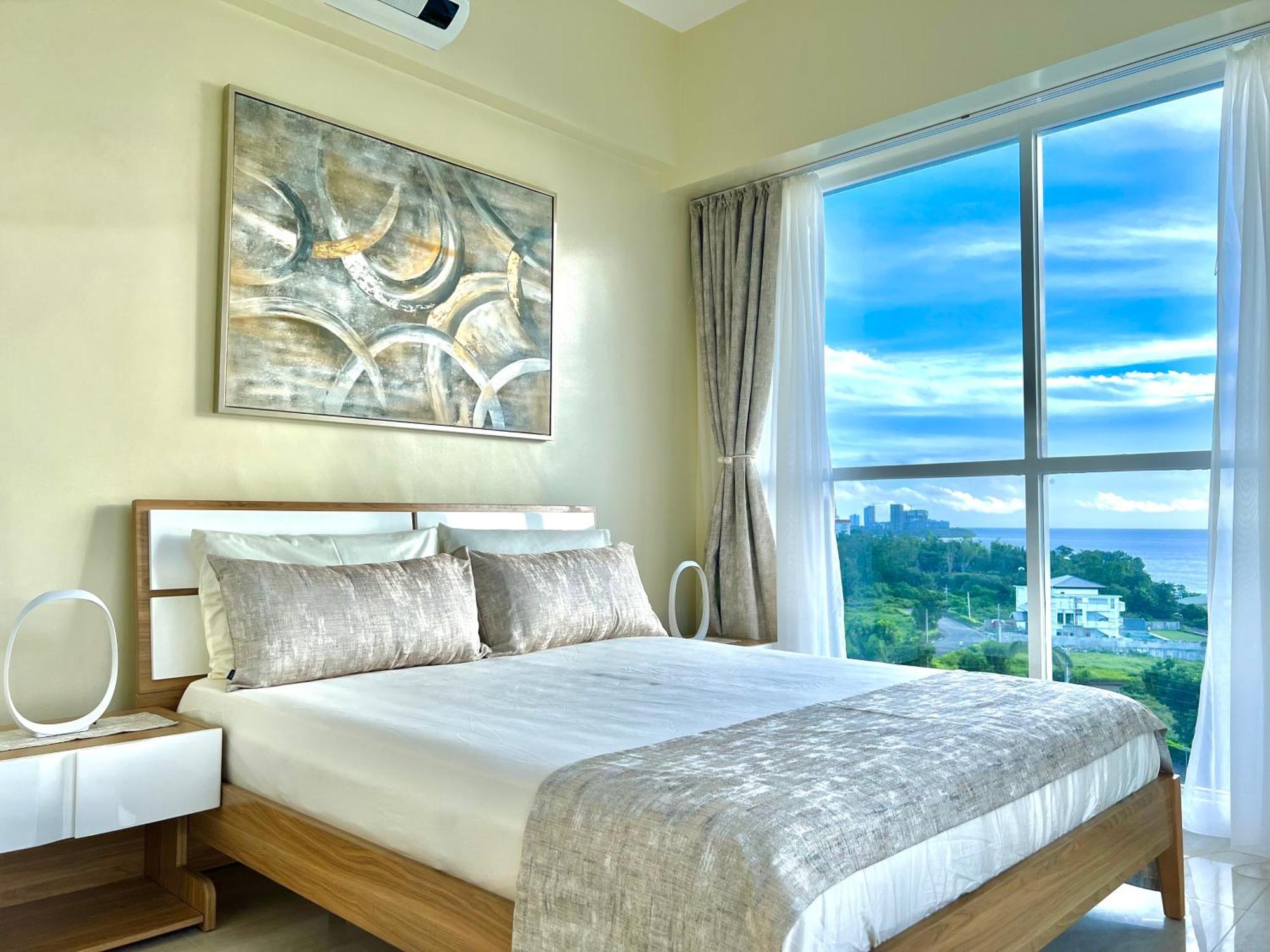 La Mirada Deluxe Suites With Oceanview Lapu-Lapu City Bagian luar foto